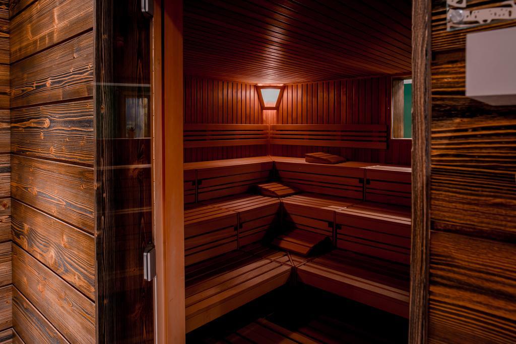 Hotel Piz Buin Klosters Exterior photo