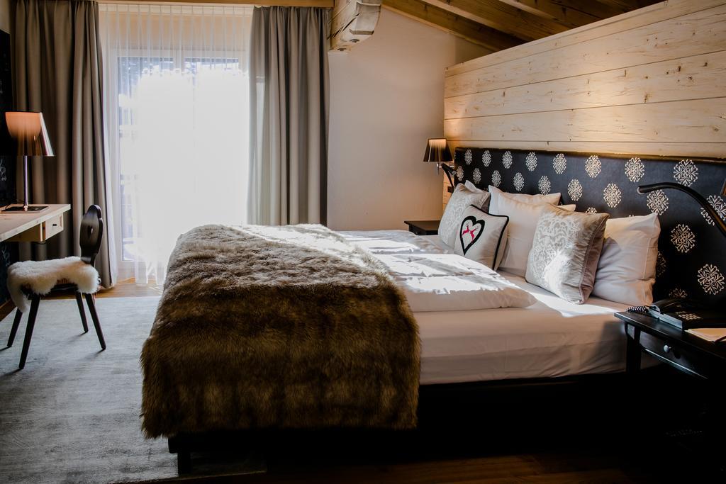 Hotel Piz Buin Klosters Exterior photo